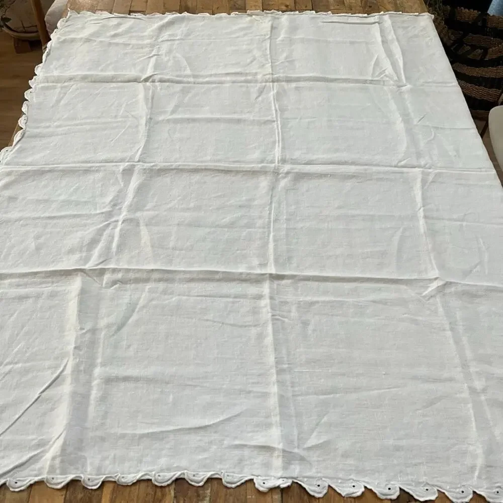 Vintage Off White Linen Tablecloth 47